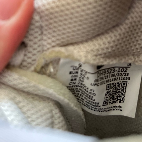 Nike Women's Waffle Debut Running Shoe, Sanddrift Black Phantom White, 9 US - Picture 3 of 6